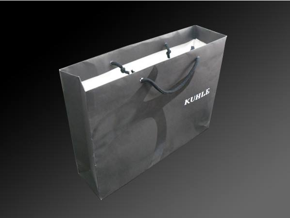 手提袋在商标设计上的创新之处.png 手提袋在商标设计上的创新之处.png