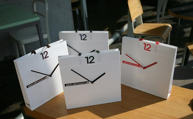 手提袋的设计.png 手提袋的设计.png